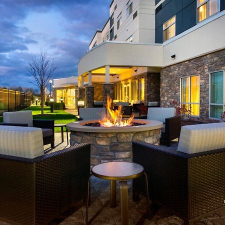 מלון Courtyard By Marriott Schenectady At Mohawk Harbor מראה חיצוני תמונה