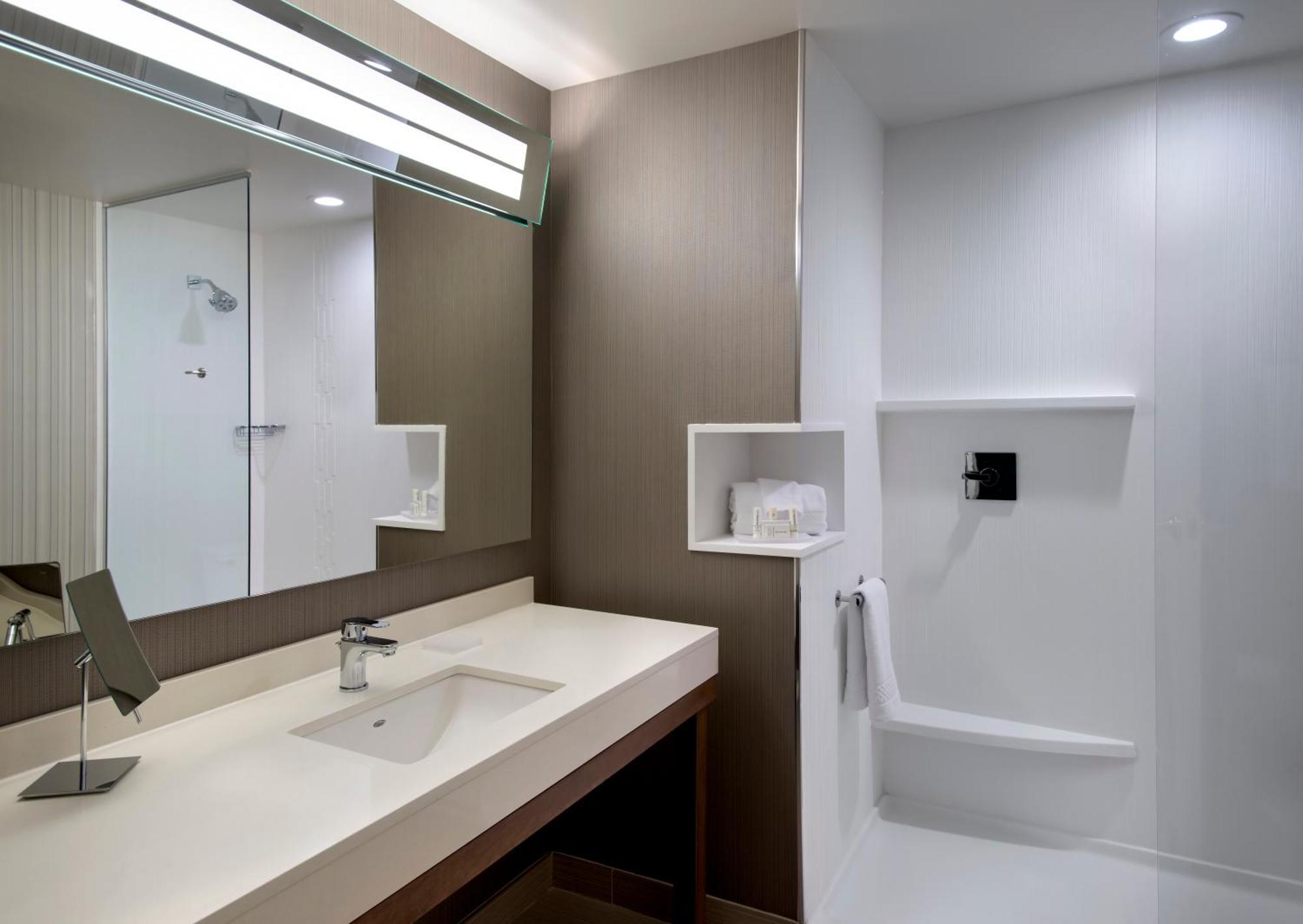 מלון Courtyard By Marriott Schenectady At Mohawk Harbor מראה חיצוני תמונה